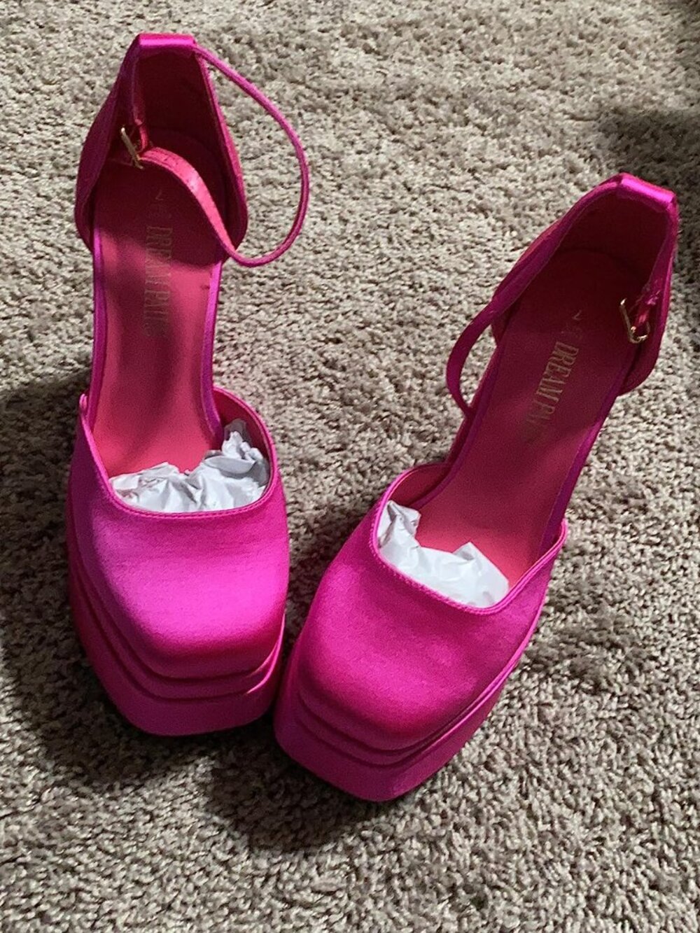 DREAM PAIRS Womens Rose Red Closed Toe Heel Ankle Strap High Pump Platform Shoes